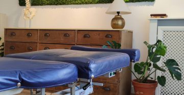 Mosschilderij chiropractor Moswand behandelkamer